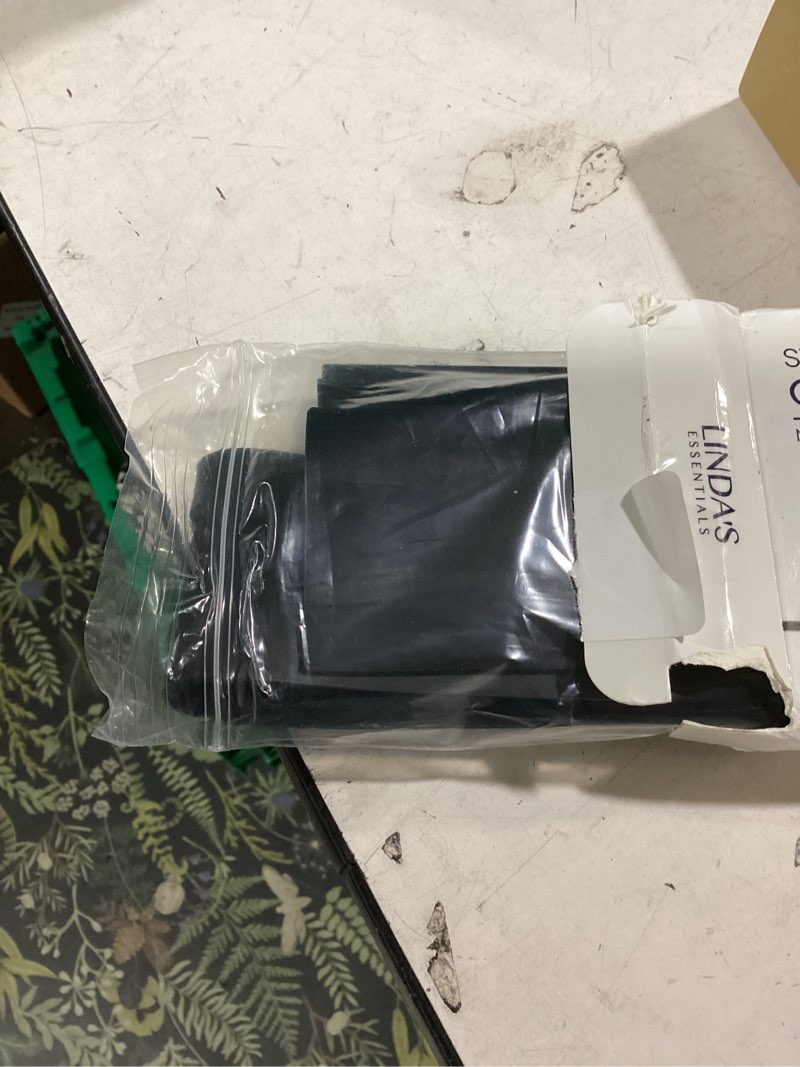 Condition photo showing Good Condition for linda’s essentials silicone stove gap covers (2 pack), heat resistant oven gap filler seals spaces between stovetop and counter, easy to clean stove side guard (30 inches, black) 30 inches black