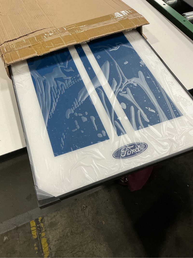 Condition photo showing New/Like New for iLuane Display Wallboard for Large-Scale Model Car Kit Building Sets Type E (Standard), Adult Collectibles Wall Mount, Home or Office Décor, Gradient Color (No Car Included) for Type E (Standard)