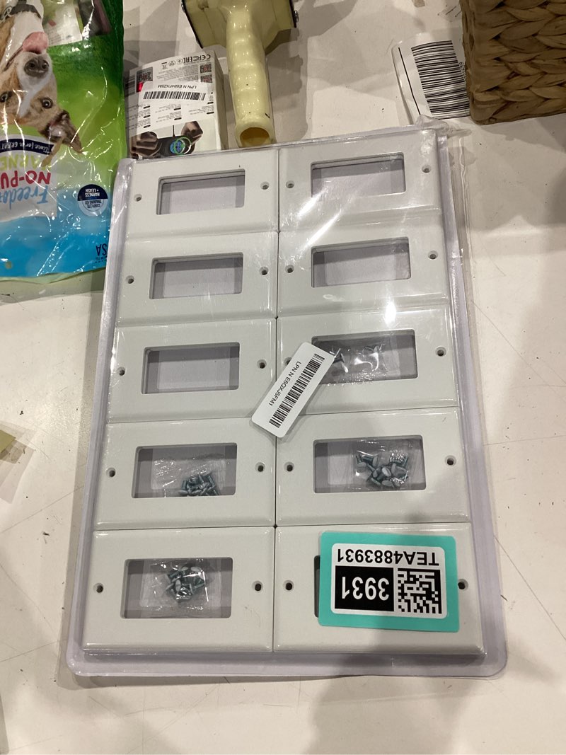 Condition photo showing New/Like New for bestten 20 pack receptacle wall plate, 1-gang standard size decorator outlet and switch cover, unbreakable polycarbonate, h4.53” x w2.76”, ul listed, white 1 gang 20pk gloss white