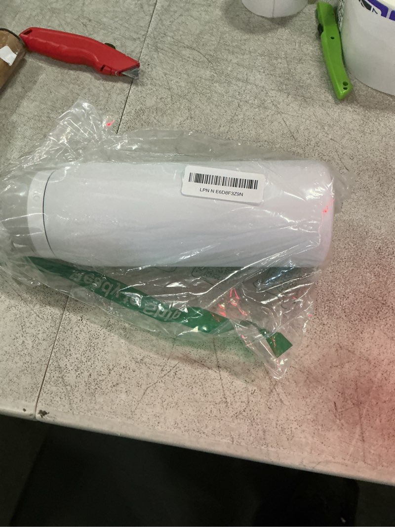 Condition photo showing New/Like New for owala freesip insulated stainless steel water bottle with straw, bpa-free sports water bottle, great for travel, 40 oz, shy marshmallow shy marshmallow 40 ounces