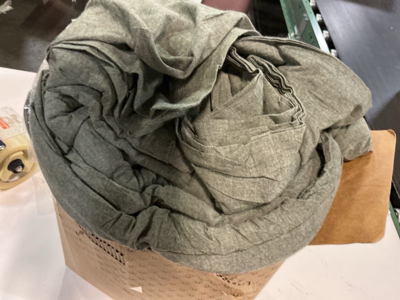 Condition photo showing Good Condition for bedsure king size comforter set - khaki king comforter set, soft bedding for all seasons, cationic dyed bedding set, 3 pieces, 1 comforter (104"x90") and 2 pillow shams (20"x36"+2") king 17 - khaki