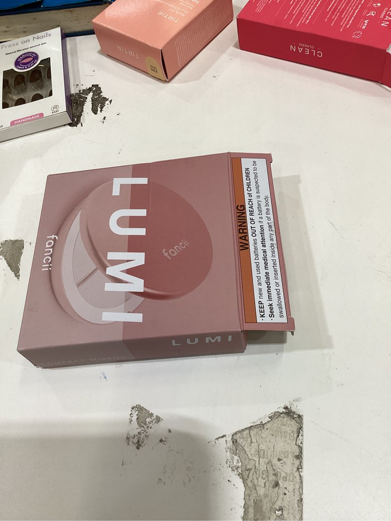 Condition photo showing Good Condition for Mirror