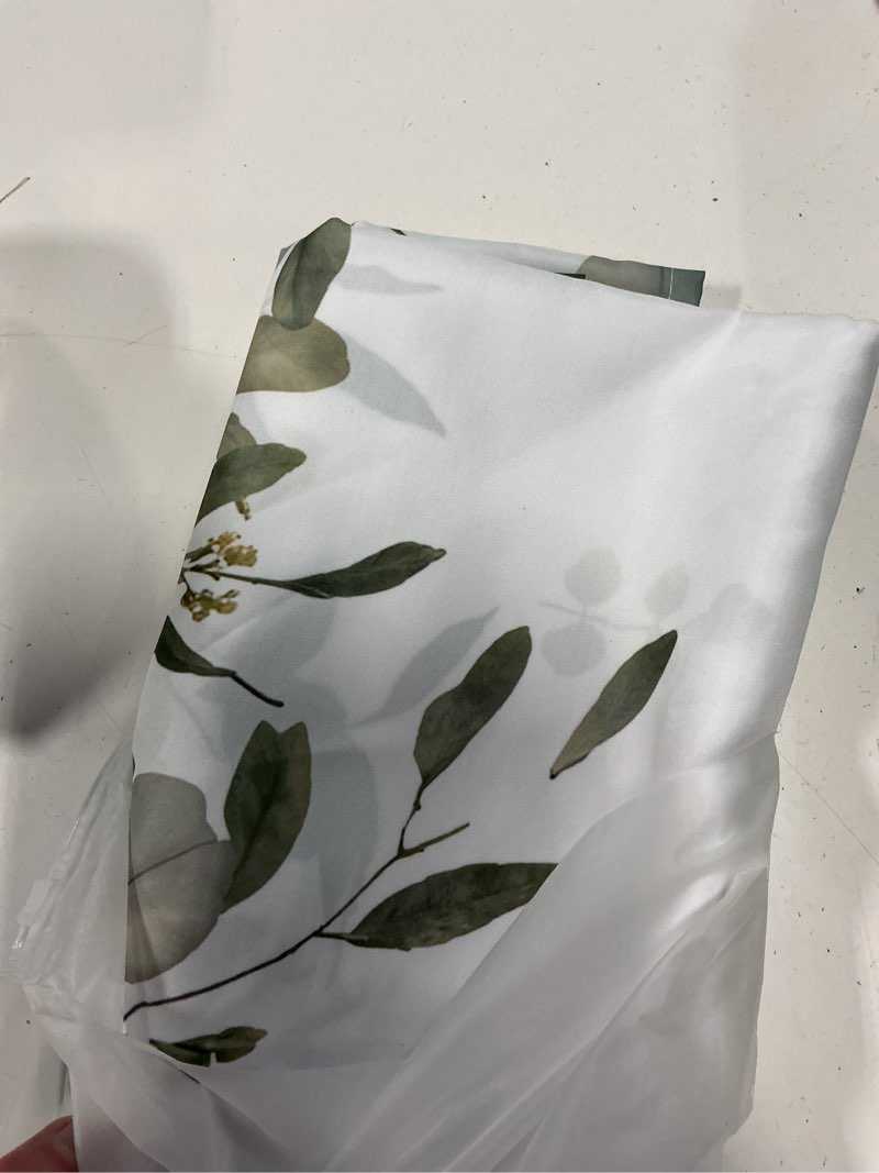 Condition photo showing Good Condition for summer spring tablecloth – waterproof, stain resistant, eucalyptus floral design for dining, kitchen, outdoor, picnic, easy clean, vibrant and durable boho home decor, w60 x l144 eucalyptus 144" x 60" (rectangular)