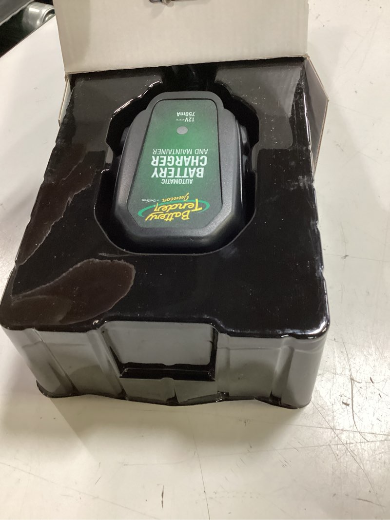 Condition photo showing Good Condition for battery tender 0.75-amp 12-volt car battery charger