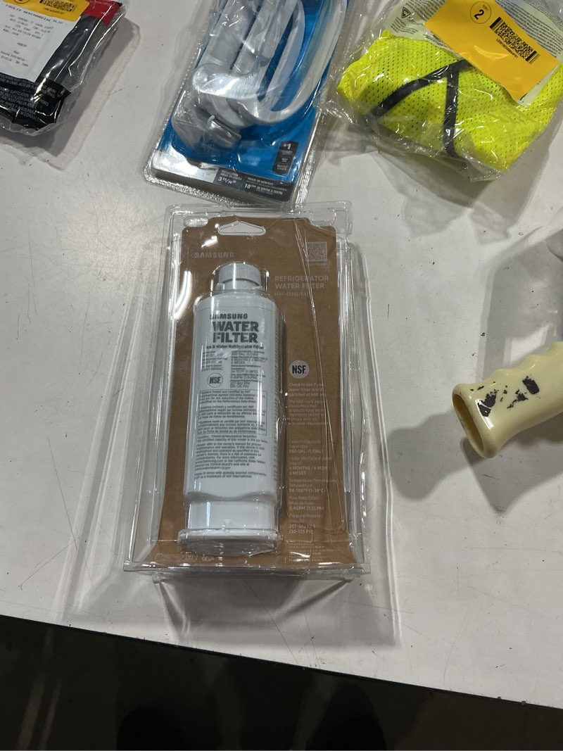 Condition photo showing Good Condition for samsung push-in refrigerator water filter
