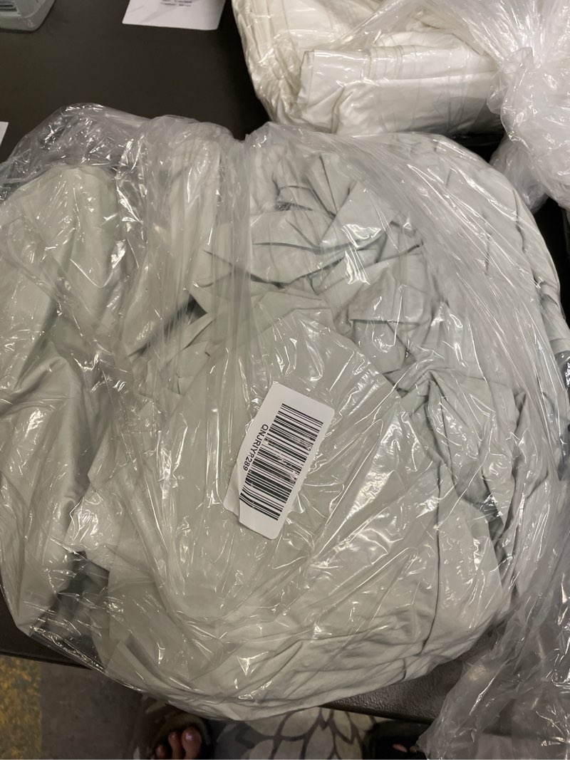 https://lotting-media.assets.bidfta.com/lotting_bc2cc717-8a72-447f-991f-5d8e73496adf