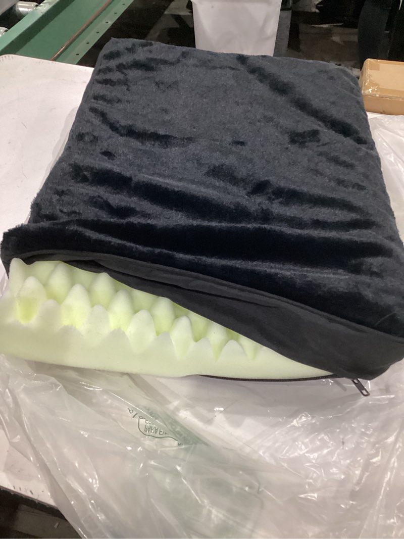 Condition photo showing Good Condition for similar )))dmi gel foam wheelchair seat cushion for pressure relief, ideal for office, kitchen, wheelchairs, and cars, coccyx, sciatia & tailbone pain relief, with waterproof cover, 18 x 20 x 2.5 inches, black