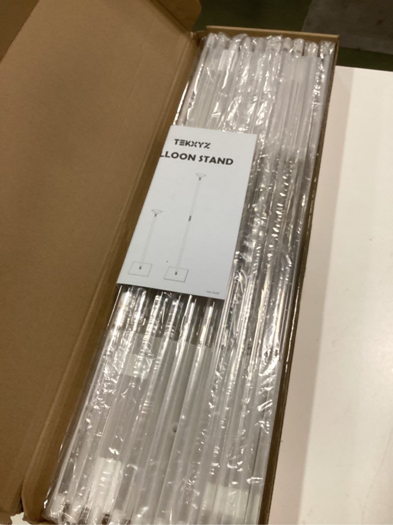 Condition photo showing Good Condition for TEKXYZ 23.6 Inch Height Clear Acrylic Balloon Stand for Table Centerpiece Decoration, Set of 10 23.6inch 10 Pack