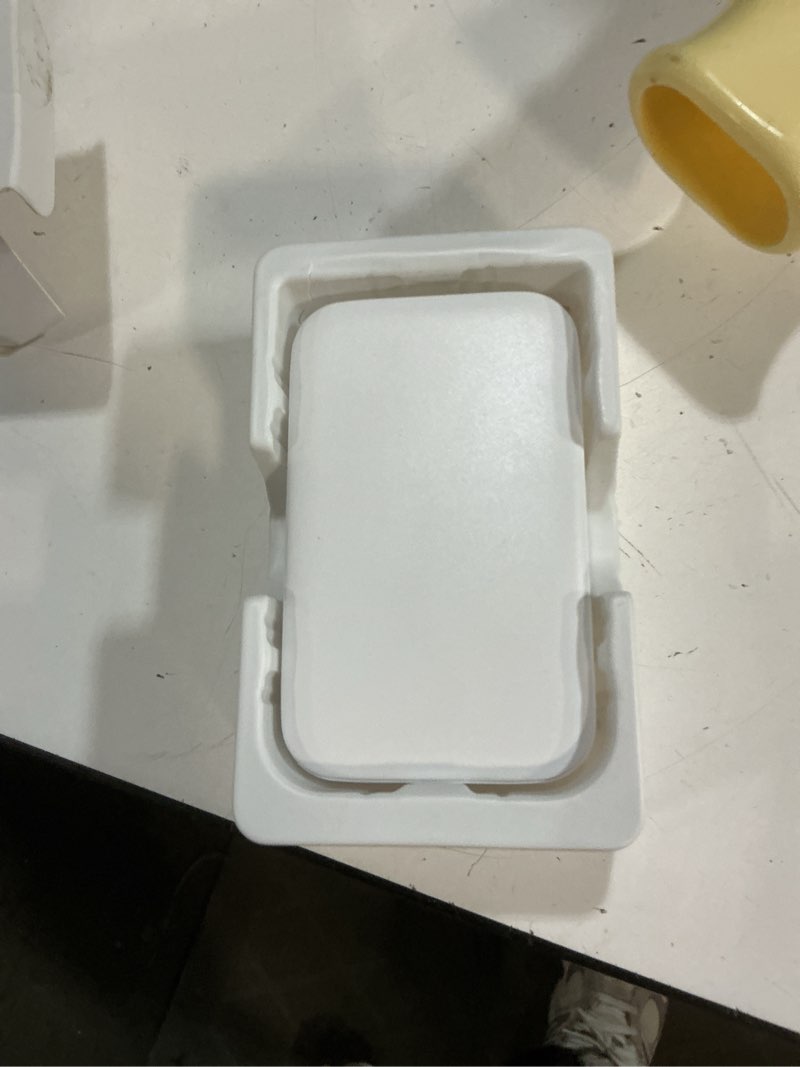 Condition photo showing Good Condition for retractable usb c charger wall plug with dual 35.5in/90cm type c cables cords,40w fast charging foldable block multi charger for all devices for iphone 17/16/15/14/13/12,ipad,galaxy,pixel dual type-c cables white