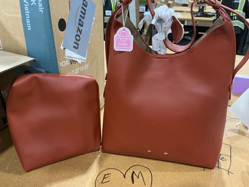 Condition photo showing Good Condition for duomo hobo bag medium in nappa leather