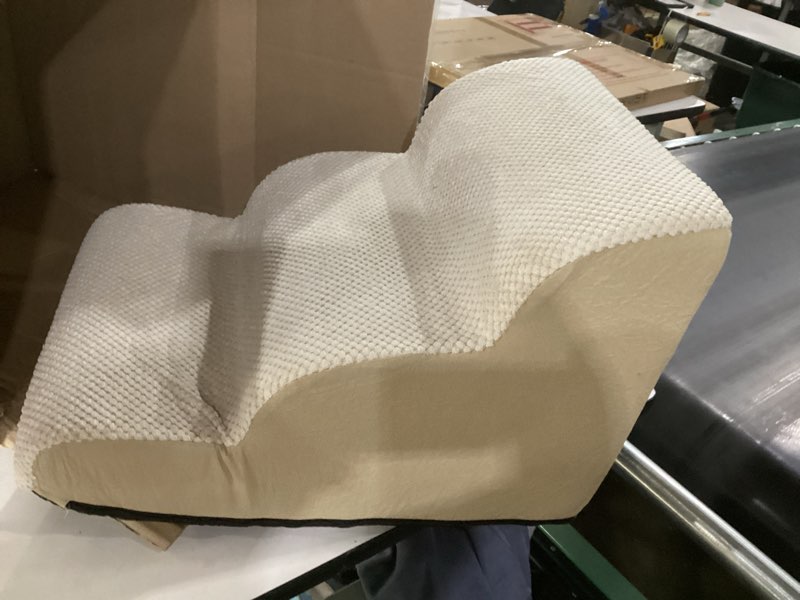 Condition photo showing As Is for Dog Stairs for Small Dogs 15.7" H, Curved Dog Step for Puppy, Older Cat, Medium Pet Ramp for Sofa, Couch or Chair, Ladder with High Density Foam, 3 Step, 15.7x22.4x15.7 inch, Beige Beige 3 15.7x22.4x15.7in