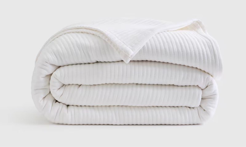 quince organic cotton matelasse coverlet cal/king white without sham set