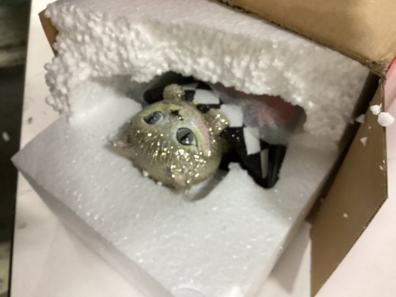 Condition photo showing New/Like New for Kurt Adler 19.5-inch Hollywood Alice Nutcracker