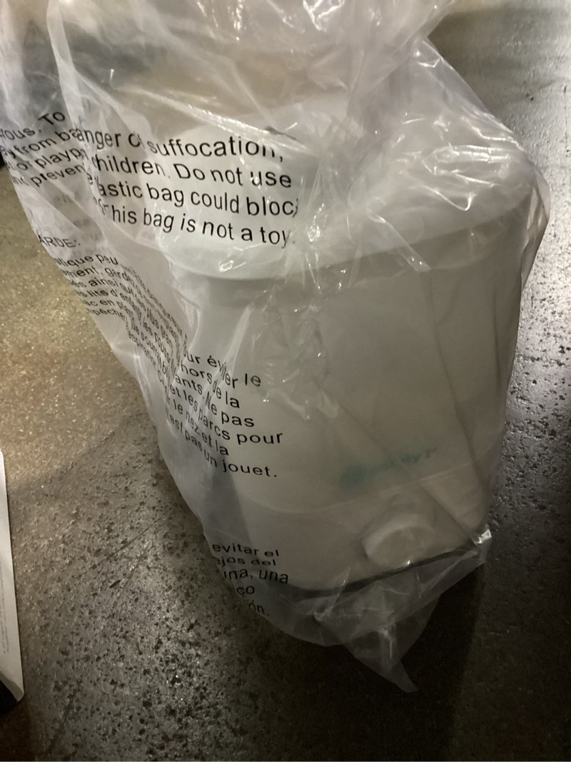 Condition photo showing Good Condition for safety 1st easy-fill cool mist humidifier, white