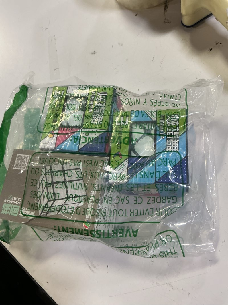 Condition photo showing Good Condition for 4-Pack YJ Cube Set - Included 3x3 YJ Fluctuation Angle Puzzle Cube - 2x3 YJ Wheel Puzzle Cube - 3x3 YJ Mirror Puzzle Cube 6 Color - 3x3 YJ Square King Puzzle Cube