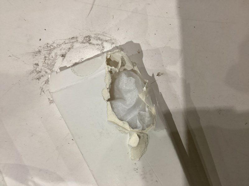 Condition photo showing Good Condition for (Box is damaged)  Bling Chain Bracelet Compatible with Series 9 8 7 Apple Watch Band 41mm Women, Slim Strap for iWatch Bands with Diamond Rhinestone Case, Unique Stainless Steel Metal Jewelry Bangle Starlight