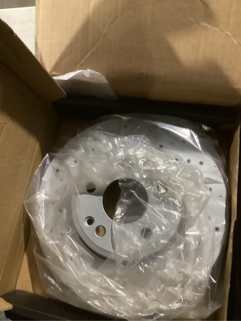 Condition photo showing Good Condition for TRQ Front Brake Rotor Set G Coated Vented Drilled Compatible with 2016-2017 Mercedes-Benz B250e 2014-2019 CLA250 CLA45 AMG