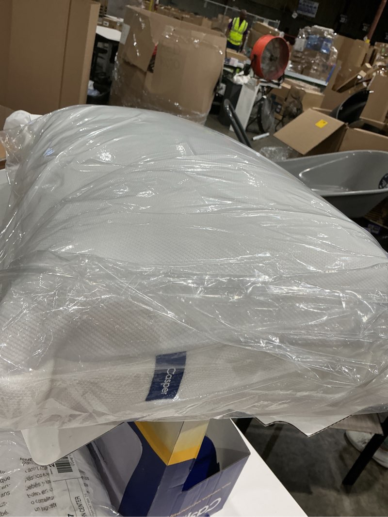 Condition photo showing Good Condition for casper sleep essential cooling pillow, standard