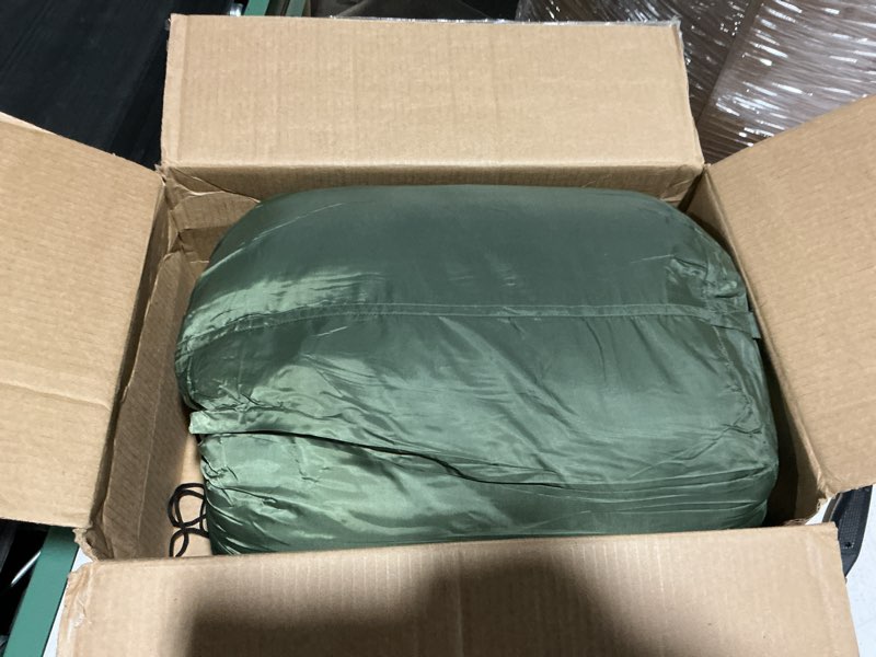 Condition photo showing Good Condition for amazon basics 40°f cool weather two-person sleeping bag, 87 inches x 59 inches, olive green