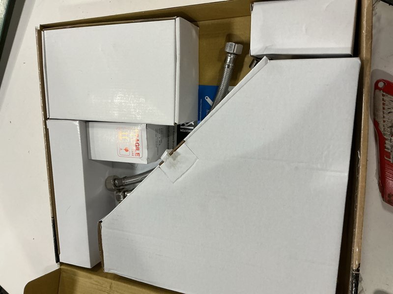 Condition photo showing Good Condition for kingston brass kb1972pl heritage widespread lavatory faucet with porcelain lever handle, polished brass,8-inch adjustable center