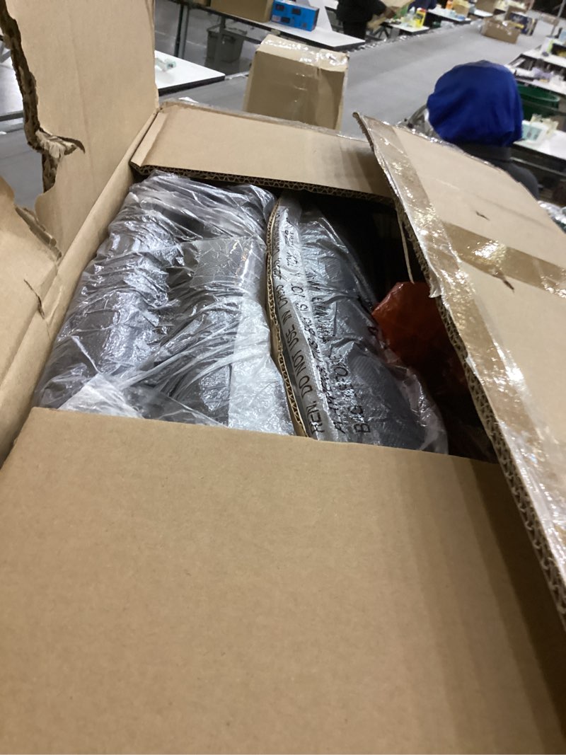 Cross legged chair with wheels