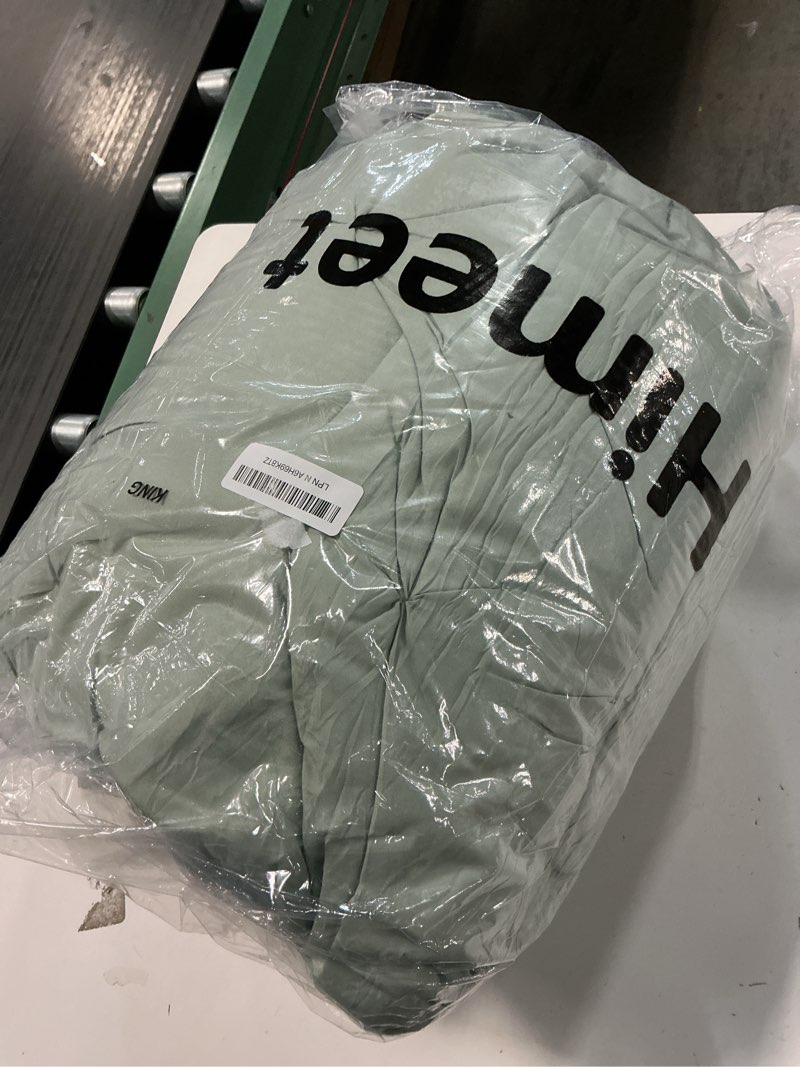 Condition photo showing New/Like New for King Comforter Set 7 Pieces Bed in A Bag Sage Green Luxury Soft King Size Bed Set Pintuck Pinch Pleat Bedding Sets with Comforter, Flat Sheet, Fitted Sheet and Pillowcases & Shams Sage Green King