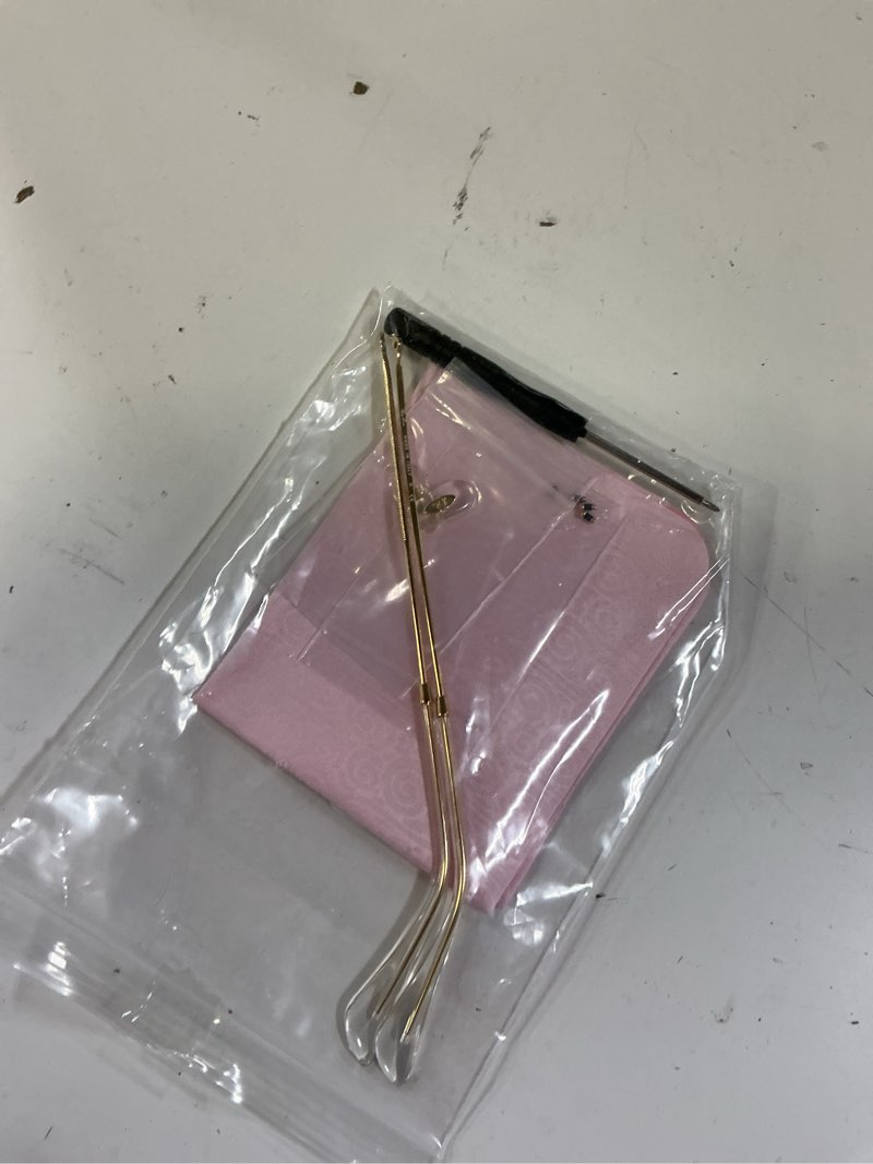 Condition photo showing New/Like New for replacement temple arms for rb3447 rb3547n rb3548n rb3647n sunglasses,withscrews/screwdriver. golden temples&clear tips&golden screws