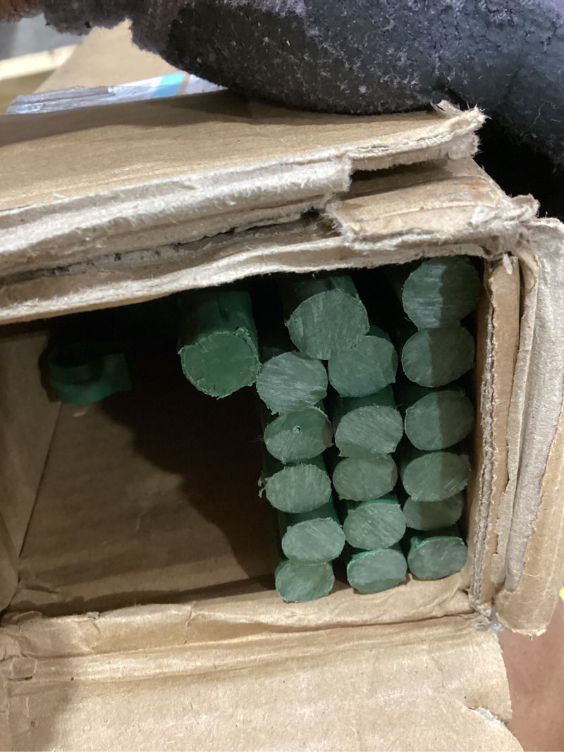 Condition photo showing Good Condition for xiny tool garden stakes, steel plant garden tomato stakes with plastic coat for climbing plants
