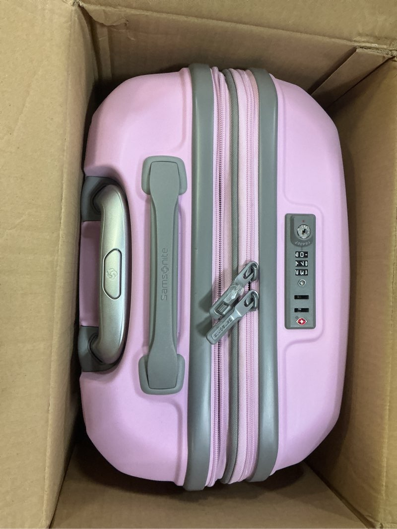 Condition photo showing Good Condition for samsonite pivot 1 piece spinner luggage