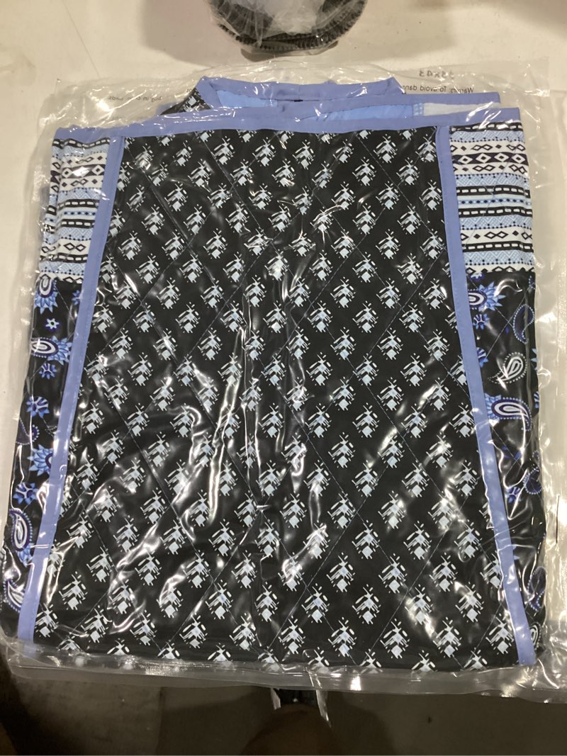 Condition photo showing New/Like New for Tankaneo Womens Puffer Quilted Cropped Vest Oversized Floral Patchwork Lightweight Jacket Cap Sleeve Outerwear Vest Light Green X-Large