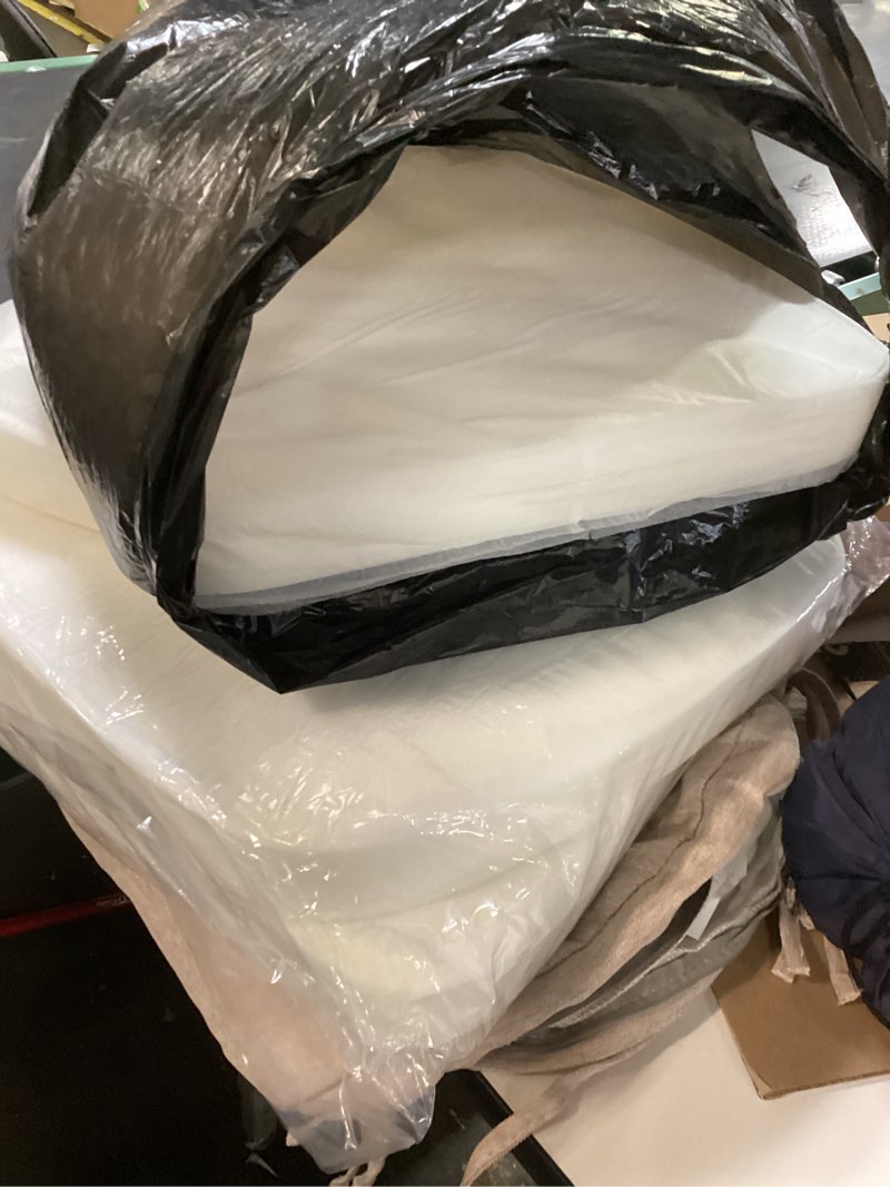 https://lotting-media.assets.bidfta.com/lotting_bc8bbb62-9807-4508-b4d6-fa1e6a18023c
