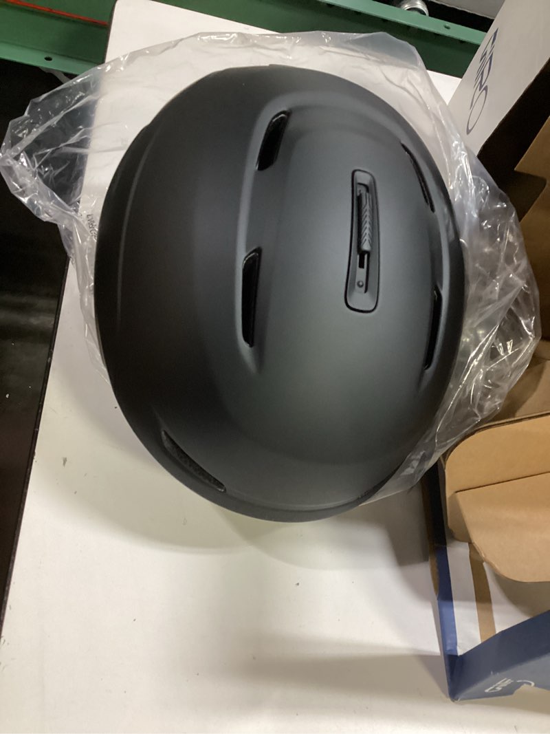 Condition photo showing Good Condition for Giro Neo Matte Black X-Large