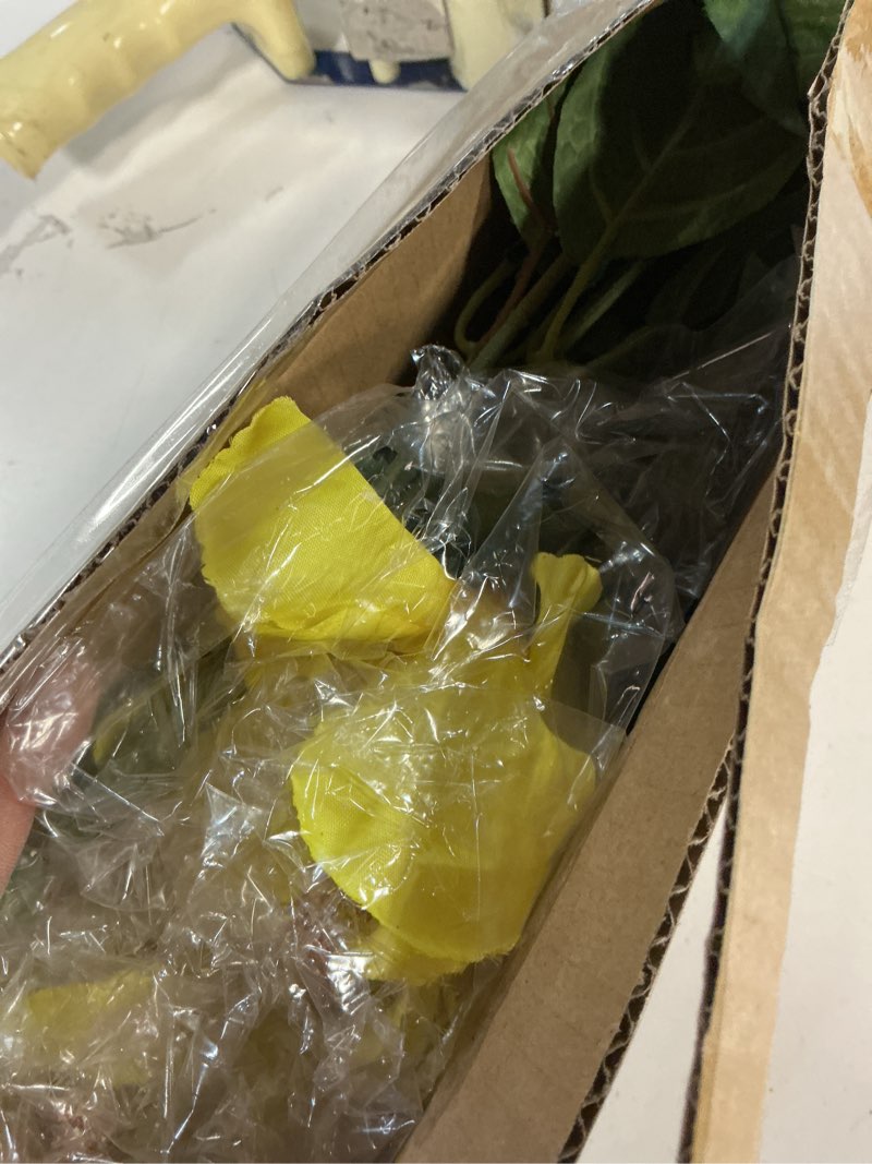Condition photo showing Good Condition for HyeFlora Artificial Hibiscus Flowers for Outdoors Faux Plant Spring Decor, 4 Bundles Fake Tropical Flowers UV Resistant Realistic Outdoor Silk Flower for Outside Planter Porch Patio Garden Window Home Yellow Hibiscus