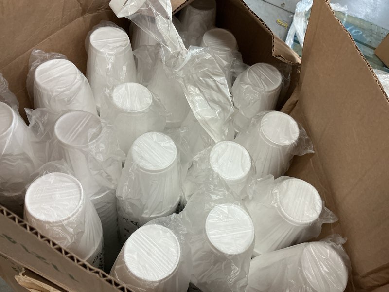 Condition photo showing New/Like New for dart hot or cold insulated space saver cups, 6 ounce, 1000 pieces