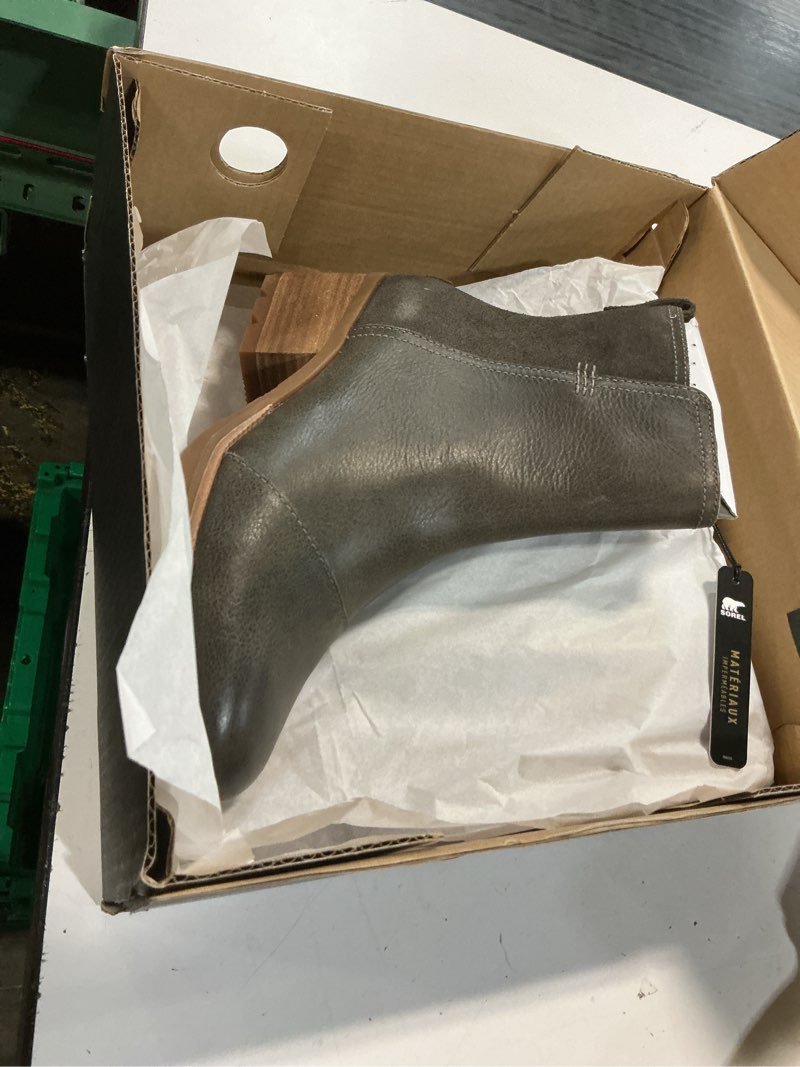 Condition photo showing New/Like New for sorel cate™ bootie size 8.5