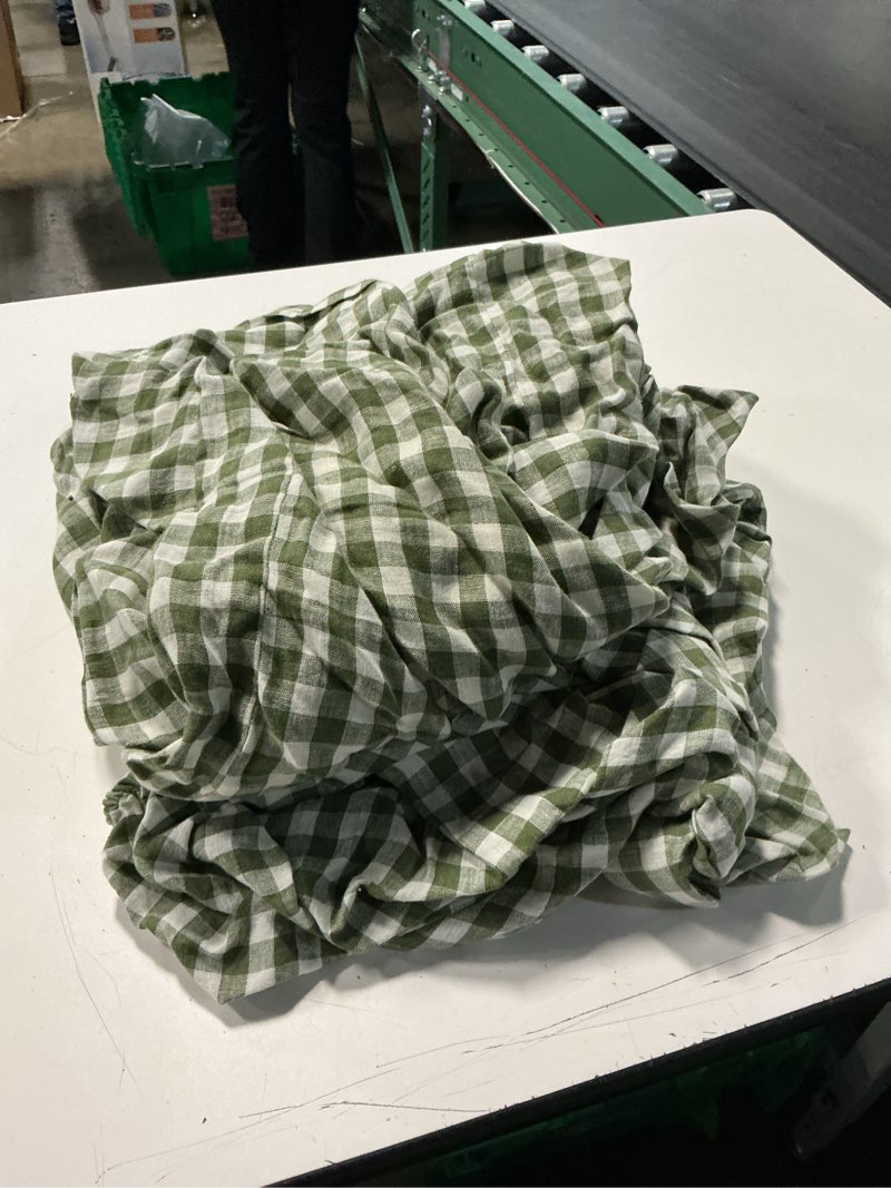 Condition photo showing Good Condition for european linen gingham fitted sheet set, queen, olive