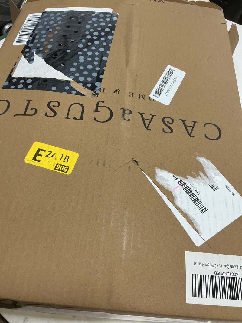 Condition photo showing Good Condition for casaagusto queen quilt set - 3 pieces patchwork terracotta quilt bedding set, lightweight queen bedspread coverlet, reversible floral bed cover for all seasons (90"x94", 1 quilt + 2 pillow shams) terracotta queen(90"x94")