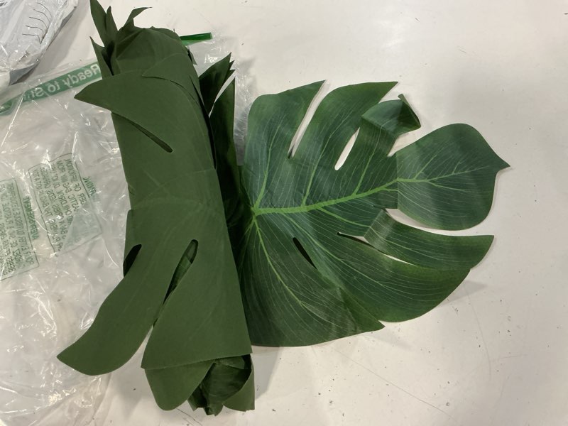 Condition photo showing As Is for aerwo 6pcs artificial palm leaves green table runner, summer tropical leaf table runners 72 inches long for wedding moana jungle safari tropical hawaiian luau party decorations