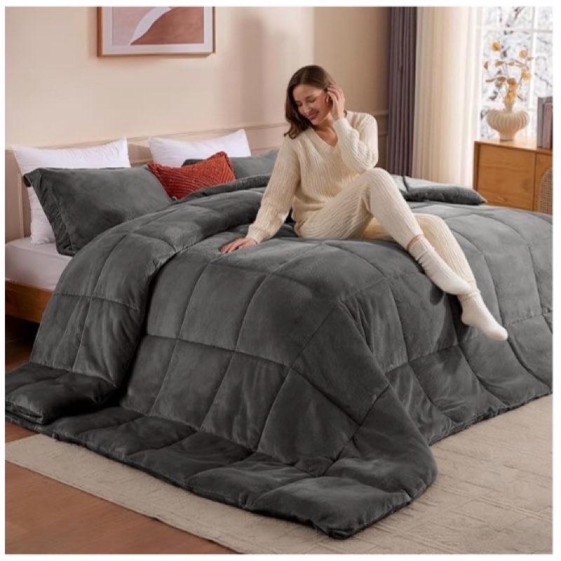 STWIENER Alaskan King Comforter Duvet Insert 120"x132" - Plush Fluffy Heavy Winter Flannel, Extra Large Super King Size Breathable Microfiber with 8 Corner Tabs, All Seasons Warm Bedding (Grey)