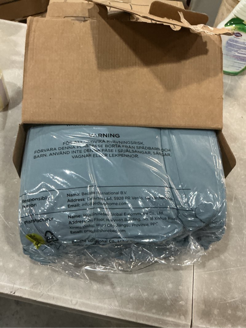Condition photo showing New/Like New for bedsure queen comforter set mineral blue - bed in a bag queen 7 pieces, pintuck bedding sets gift for christmas, pinch pleat bed set with queen size comforter, sheets, pillowcases & shams 07 - mineral blue queen