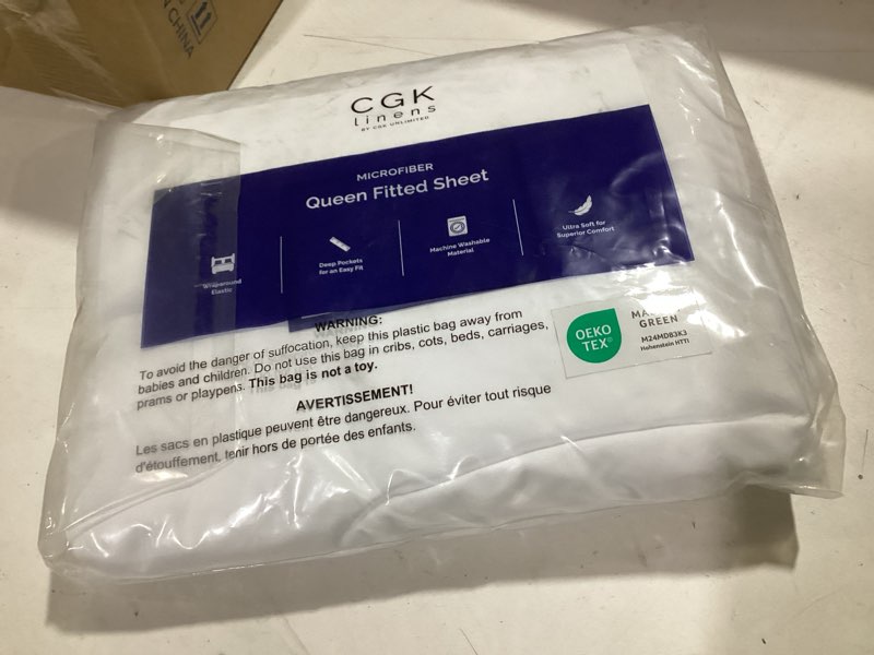 Condition photo showing New/Like New for Queen Fitted Bed Sheet - Bottom Single Fitted Sheet Only - Ultra-Soft Hotel Luxury Bedding w/ 8-16 Inch Deep Pockets - Breathable, Cooling & Wrinkle Free - Easy-Care, Fade & Shrink Resistant - White Queen 01 - White