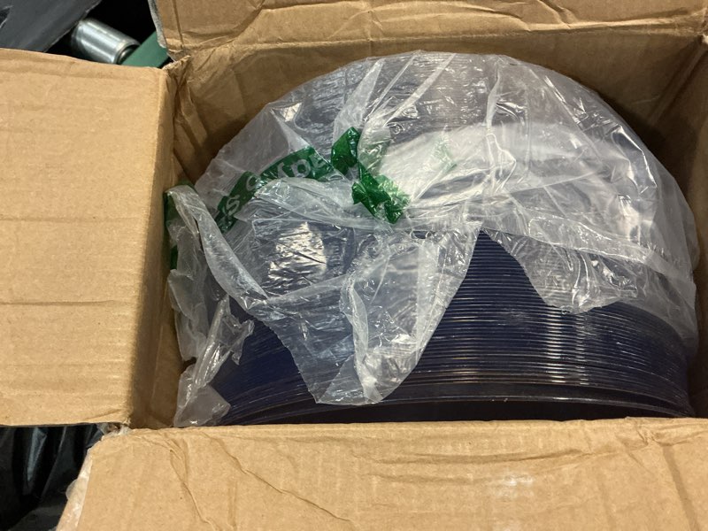 Condition photo showing Good Condition for nervure 100pieces clear and gold rim plastic plates - 7.5inch disposabl salad dessert plate - clear and gold party plates ideal for wedding & party 7.5inch clear