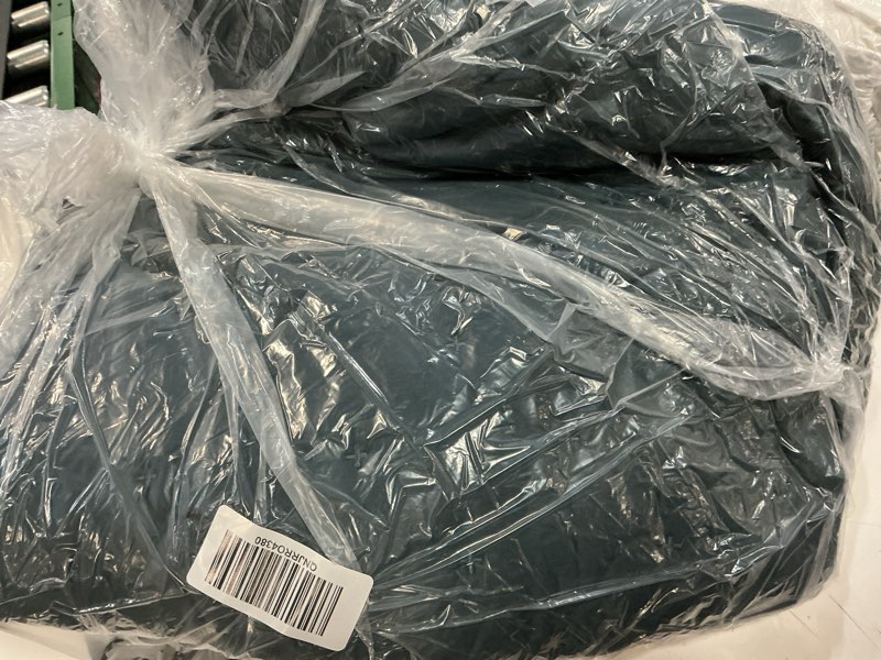 Condition photo showing Good Condition for bamboo dream quilt set, full/queen, nightfall