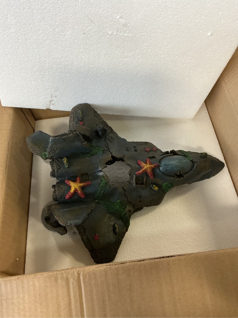 Condition photo showing New/Like New for Penn-Plax Deco-Wrecks Wrecked Jet Aquarium Decor– Large Resin