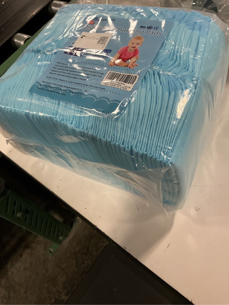 Condition photo showing New/Like New for baby disposable underpad 100 count incontinence changing pad baby diapers newborn pads soft breathable waterproof leak proof quick absorb 13x18 inch