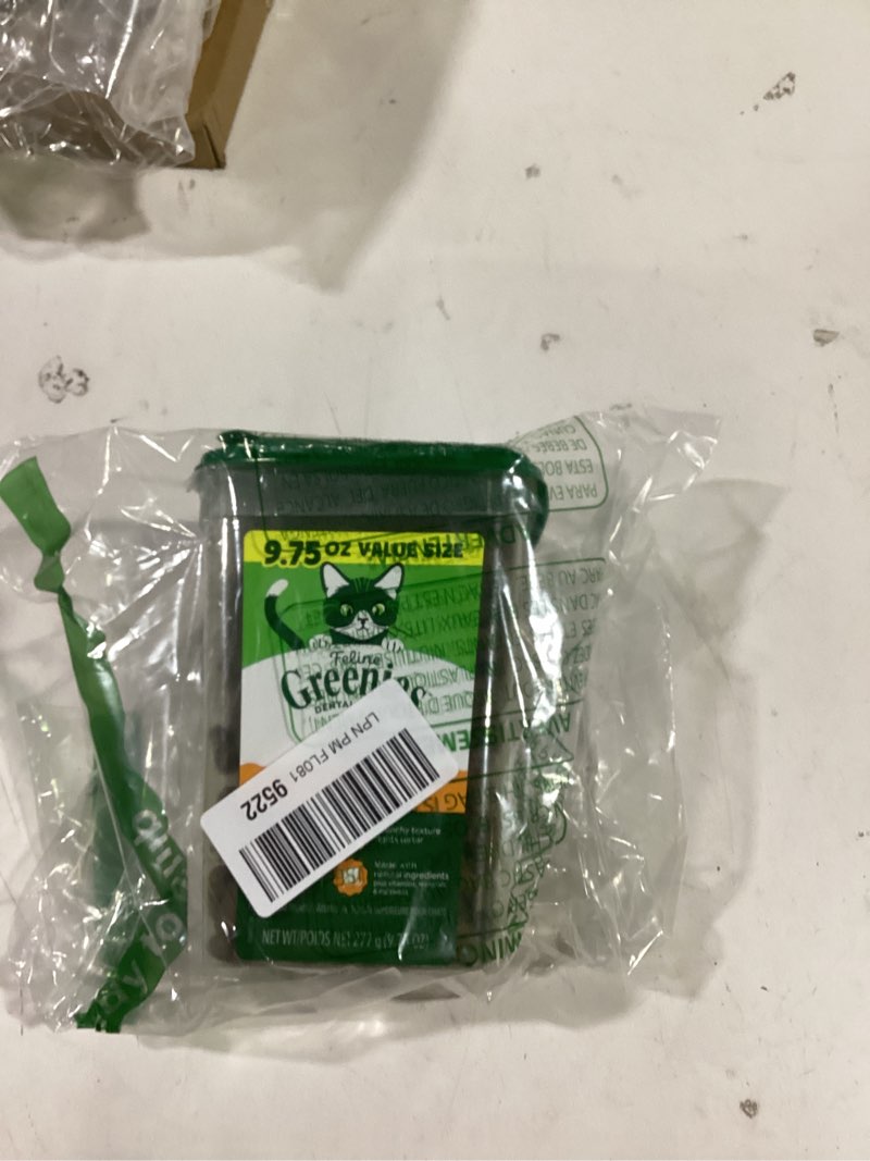 Condition photo showing New/Like New for greenies feline adult natural dental cat treats, oven roasted chicken flavor, 9.75 oz. tub