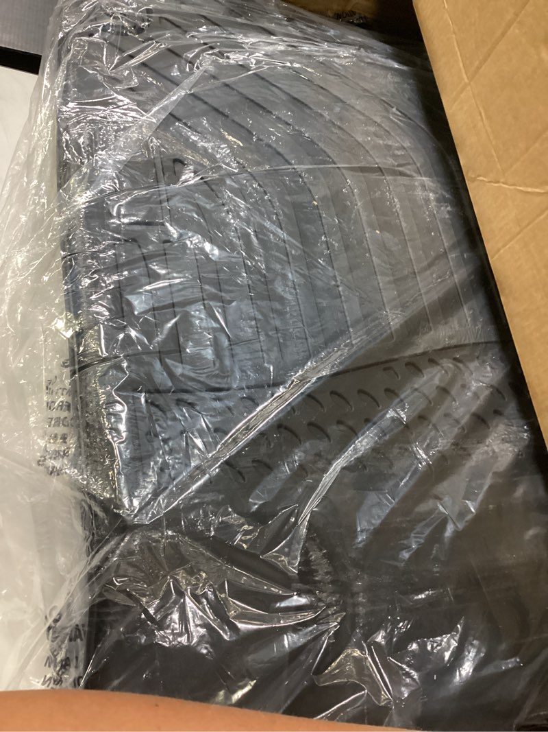 https://lotting-media.assets.bidfta.com/lotting_bd231eca-2e52-4ca9-b902-b03b17667d2c