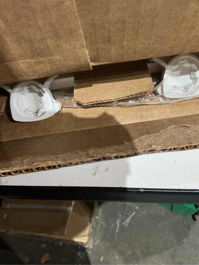Condition photo showing As Is for bemis residential molded wood toilet seats white