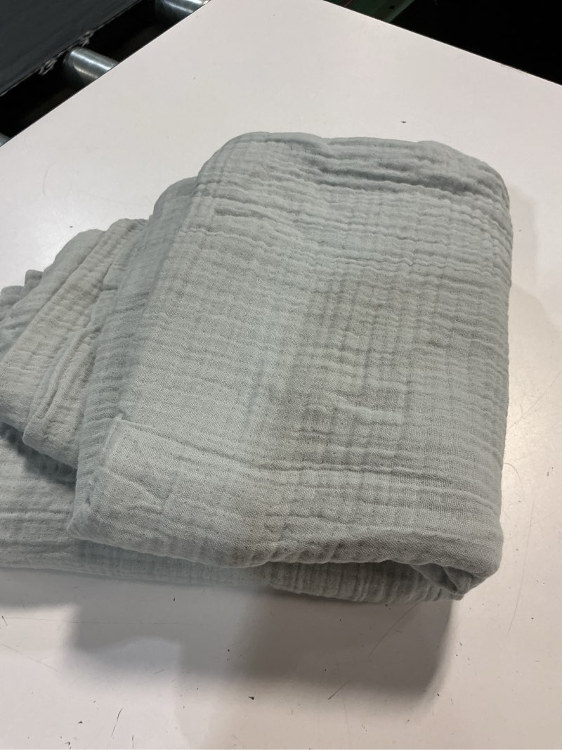 Condition photo showing Good Condition for quince organic cotton gauze sham set in mist standard size