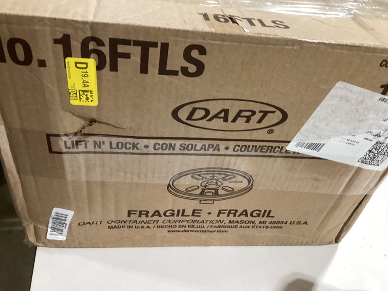 Condition photo showing Good Condition for dart 16ftls translucent lift n' lock straw slotted lid (case of 1000)